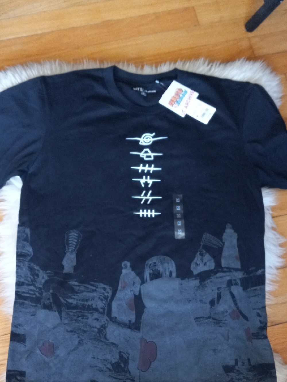 Uniqlo UT Archive Naruto Shippuden Graphic Tee sz M